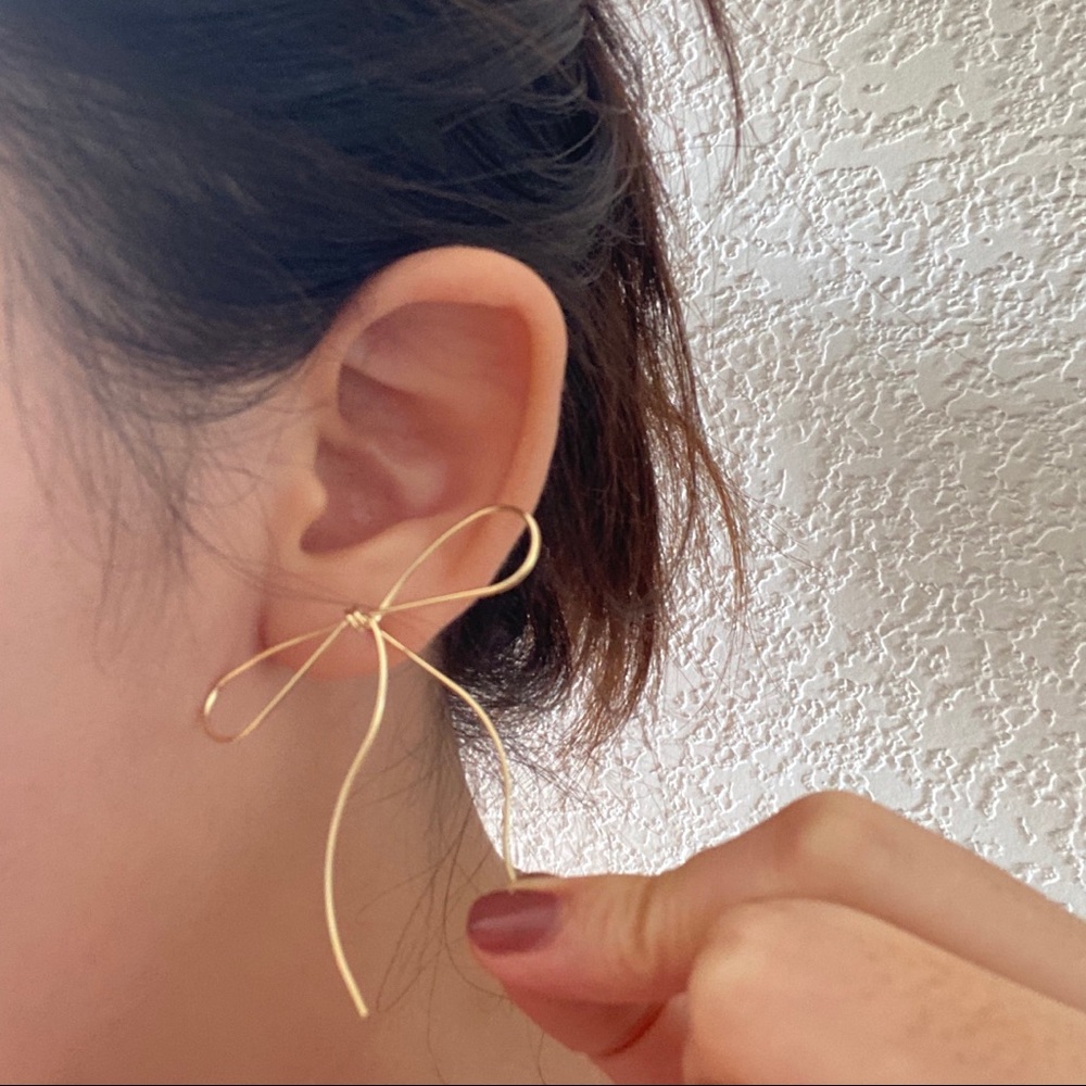 💕LAST One 18K Gold Plated Bow Wire Earrings - Picture 3 of 9
